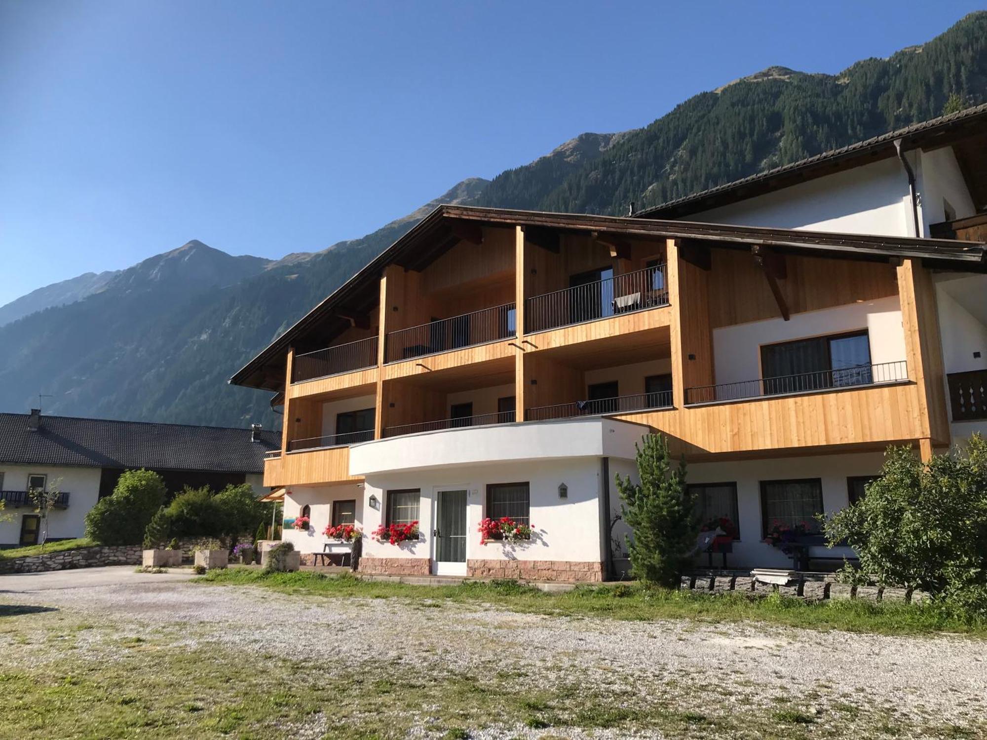 Alpenspitz Appartements - Garni - B&B Рачинес Экстерьер фото